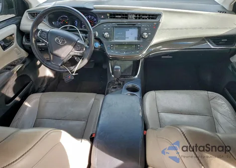 2015 Toyota Avalon Hybrid z USA, uszkodzony, nr VIN 4T1BD1EBXFU046011